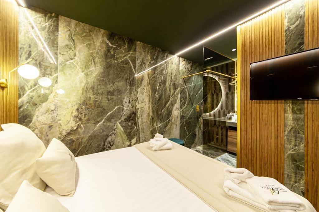 Luxury Suite Napoli Exterior photo